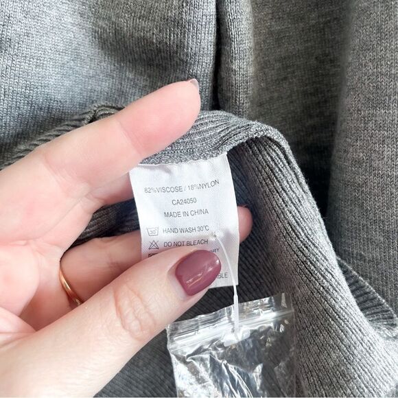 Current Fashion Collection Cardigan Fine Knit Button Up Grey Women's S NWT - Picture 6 of 10